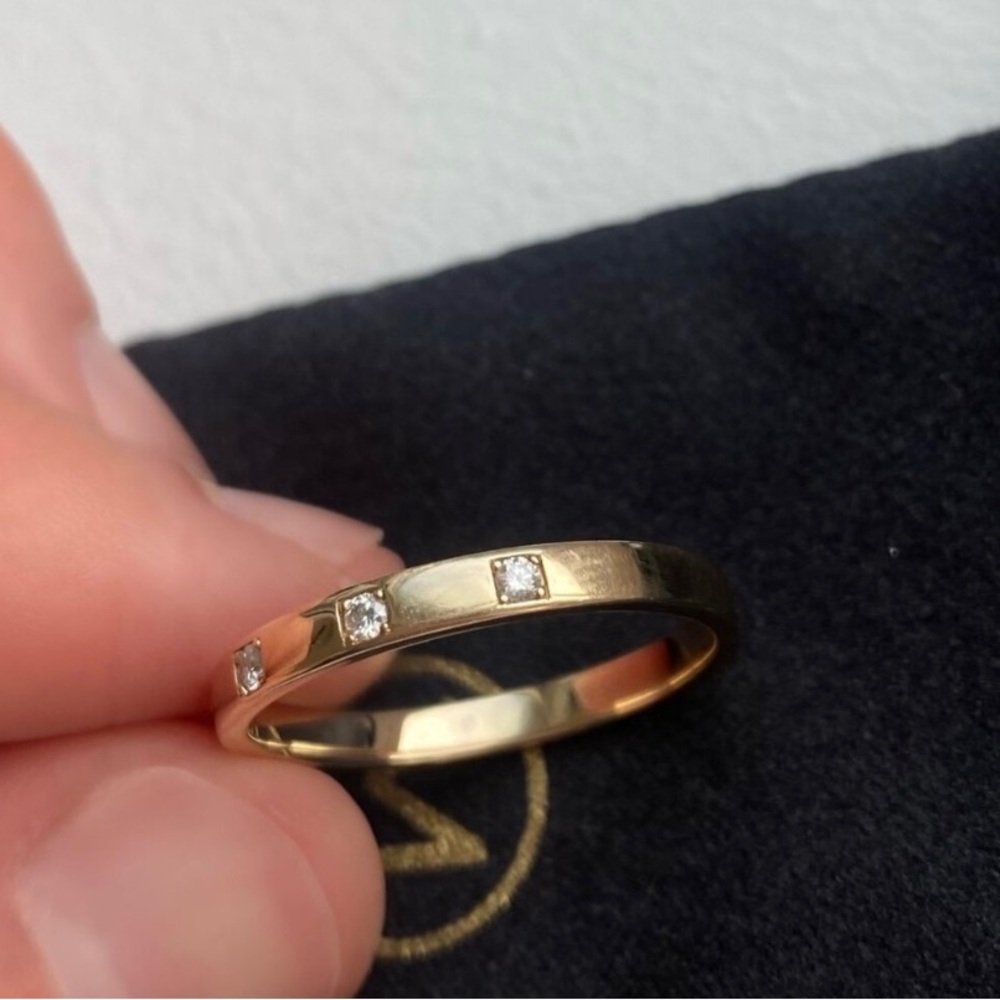Mejuri 14k Yellow Gold Stackable 3 Diamond Band Cigar Dainty Sz 10 - Picture 3 of 6